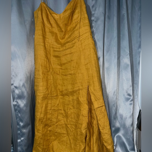 Reformation dress - Picture 7 of 7